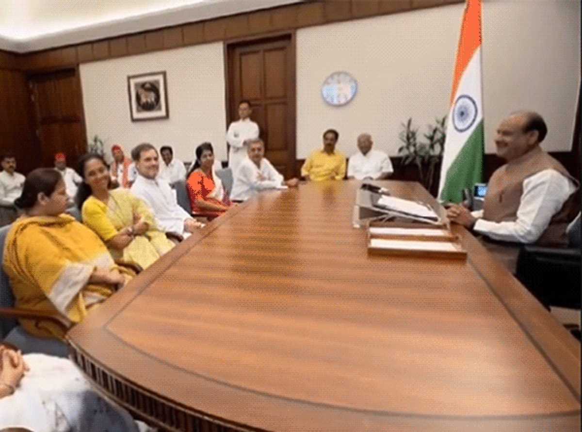 राहुल गांधी ने लोकसभा स्पीकर ओम बिरला से की मुलाकात, सदन को सुचारु रूप से चलाने की कही बात राहुल गांधी ने लोकसभा स्पीकर ओम बिरला से की मुलाकात, सदन को सुचारु रूप से चलाने की कही बात